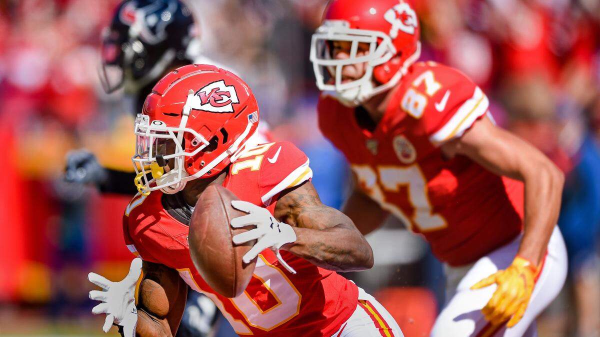Kansas City Chiefs fans have a mixed reaction to news of the Tyreek Hill trade