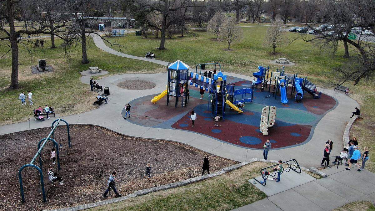 Kansas Citians can propose projects to improve their neighborhoods through a new city grant program.