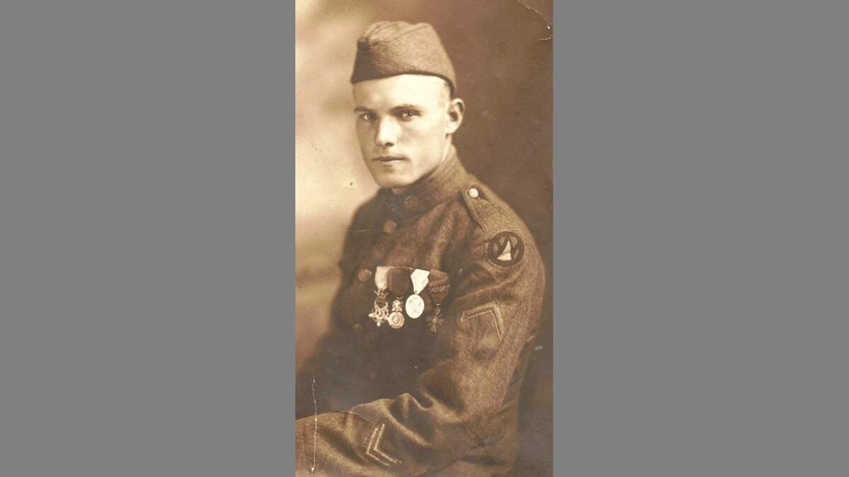 World War I hero Charles Barger was one of two Kansas City police officers involved in a sketchy shooting that claimed the life of Frank Elliot in 1922. Later, The Star and Times published several stories about Barger’s tragic life but didn’t mention he was involved in Elliot’s death.