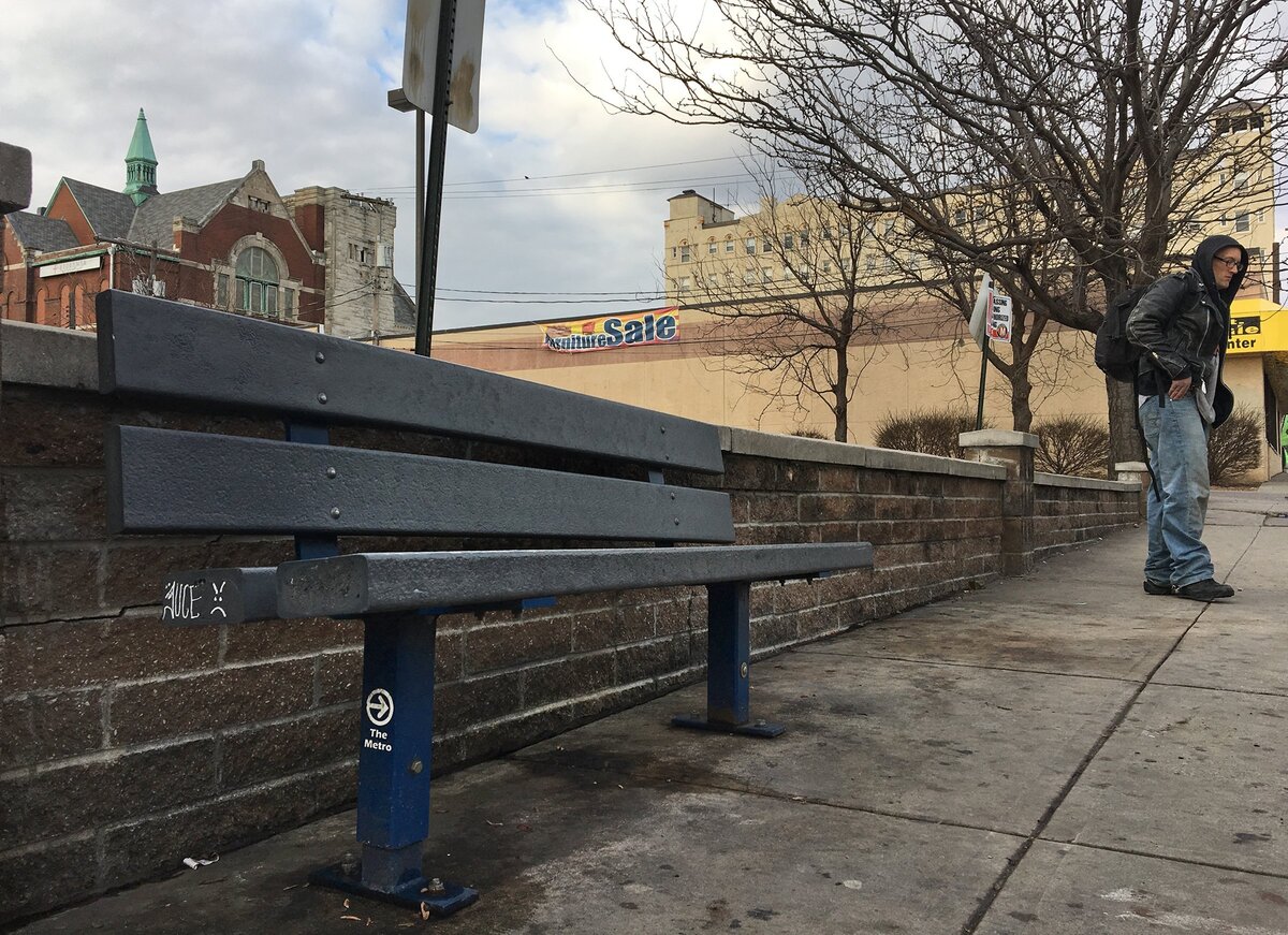 Gunmen exited a vehicle firing early Sunday, fatally wounding a victim sitting bench near 39th and Main Street in Midtown Kansas City, police said. The victim was identified as Ta’Ron M. Carson, 24. After leaving a nearby bar, Sam Davis (right), who said he is homeless in Kansas City, saw the police respond to the scene of the shooting. “I hope it wasn’t one of my people,” said Davis.