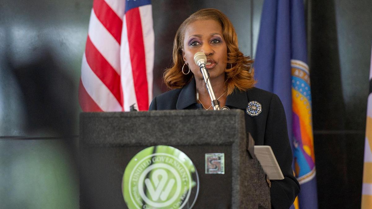 Interim County Administrator Cheryl Harrison-Lee has a contract with the Economic Development Corporation of Kansas City. The contract is her second agreement to work with the city.