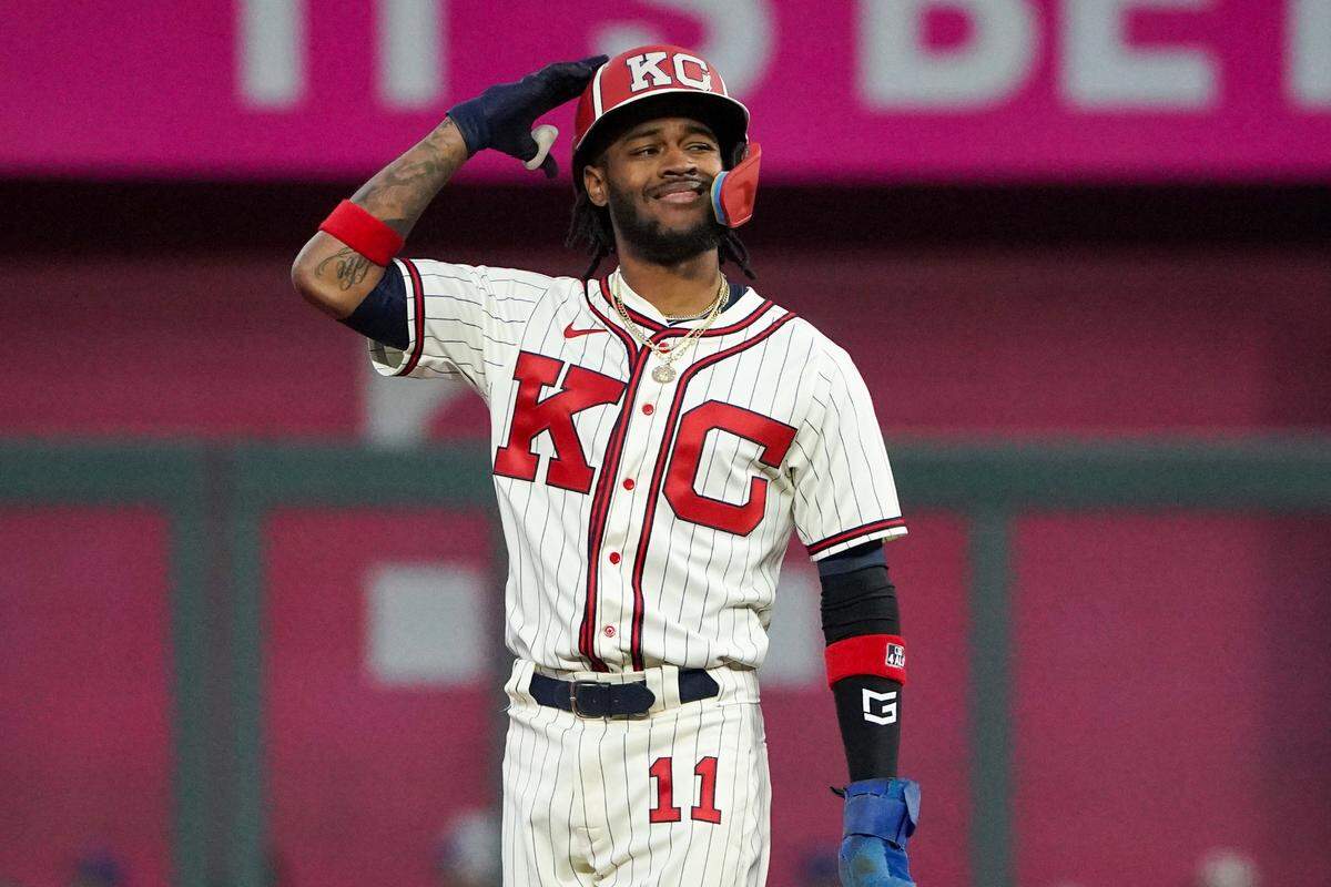 Kansas City Royals third baseman Maikel Garcia (11) celebrates against the Houston Astros after stealing second in the first inning at Kauffman Stadium on Sept. 16, 2023.