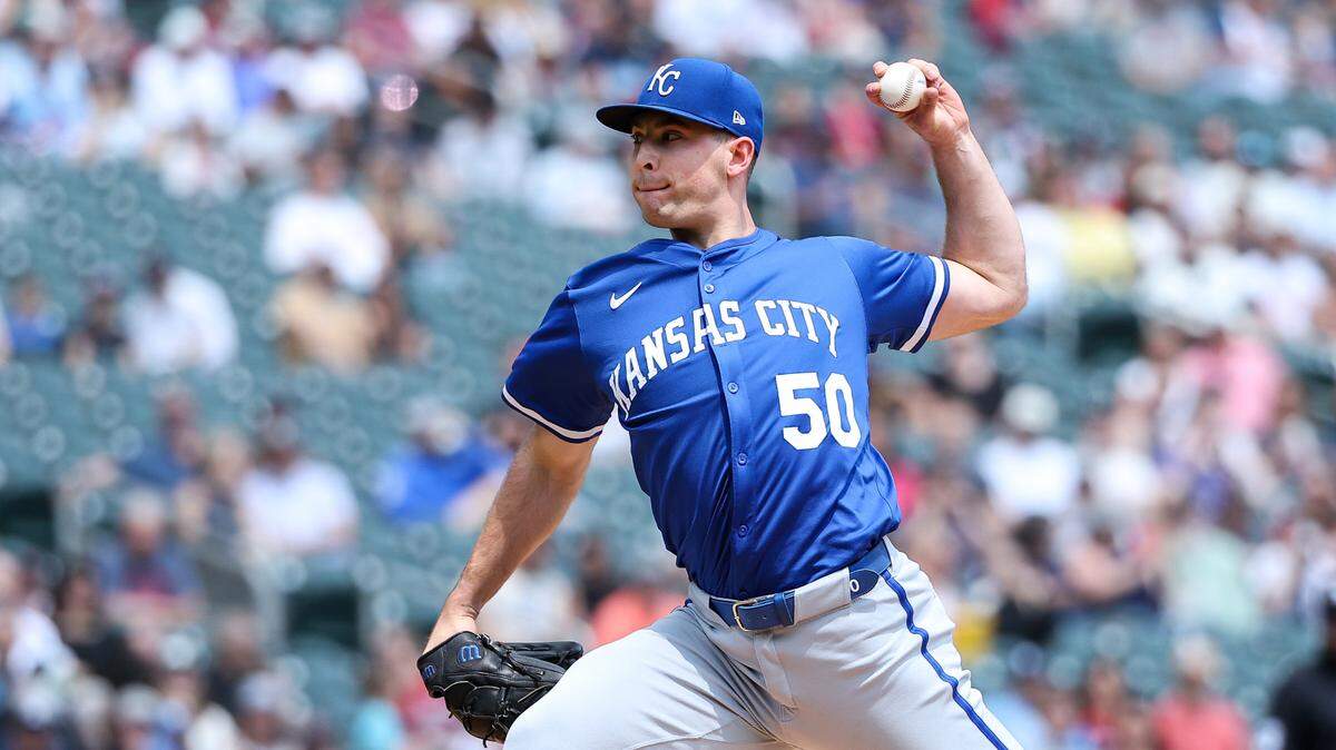 Kansas City Royals starting pitcher Kris Bubic works against the Minnesota Twins during a May 25, 2025 Major League Baseball game at Target Field in Minneapolis.