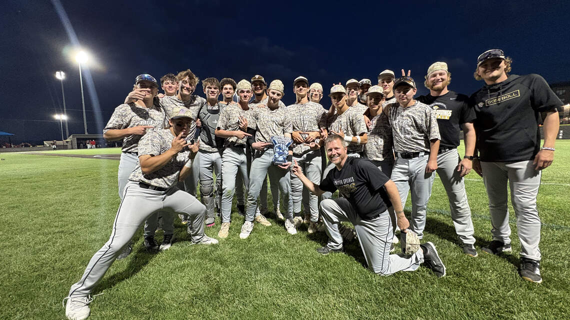 Excelsior Springs wins baseball state title while head coach deployed overseas