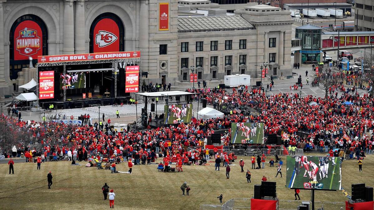 The crowd begins to gather at Union Station Wednesday morning where the Kansas City Chiefs will celebrate their Super Bowl victory. A parade that starts at noon at the north end of downtown will end at Union Station where players will speak to the thousands of fans gathered there.