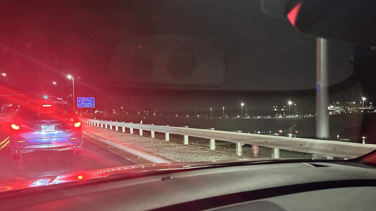 “This was my view trying to get from the cell phone lot to the terminal,” Kyle Rohde tweeted last week.
