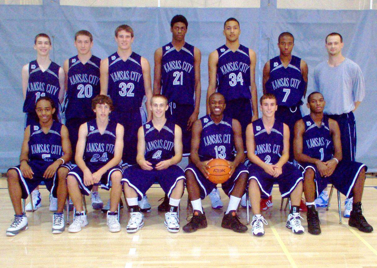The original group of players that Matt Suther began coaching at the Boys and Girls Club in Kansas City in 2004.