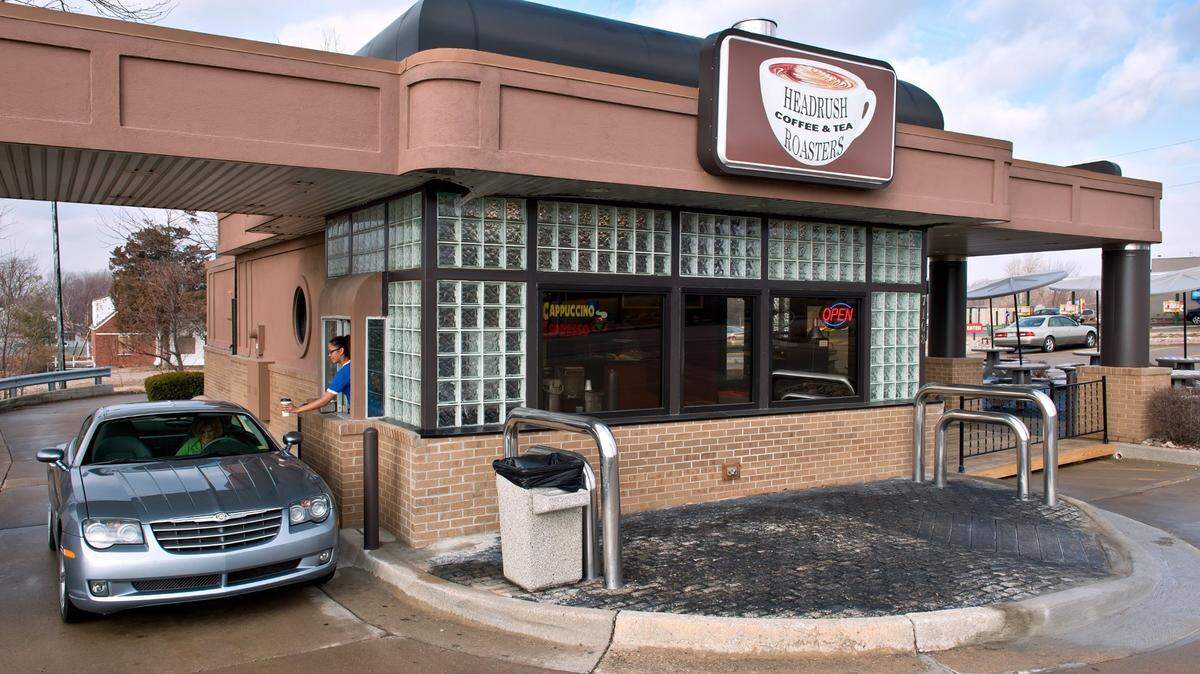 Headrush Roasters Coffee & Tea at 7108 N. Oak Trafficway has closed.