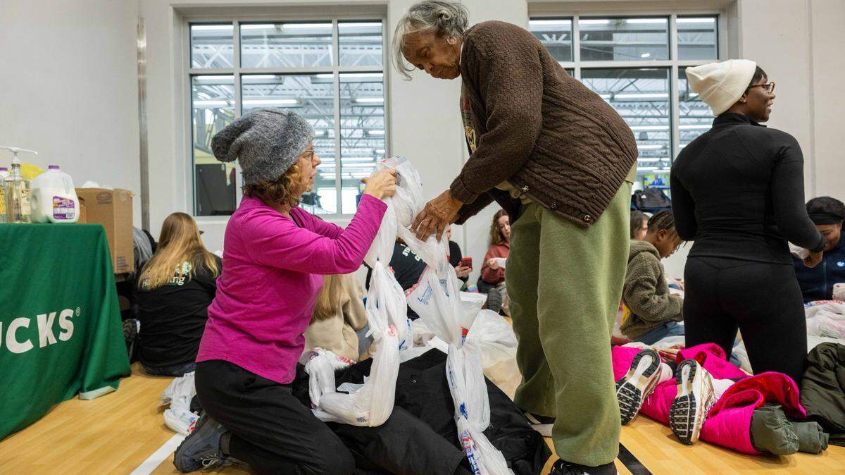 Hundreds of volunteers filled Cleaver Family YMCA in Kansas City on Monday, January 19, 2026 to celebrate Martin Luther King Jr. Day. Volunteers here create a thread using recycled plastic bags, to later be crocheted in to a sleeping mat for the homeless.
