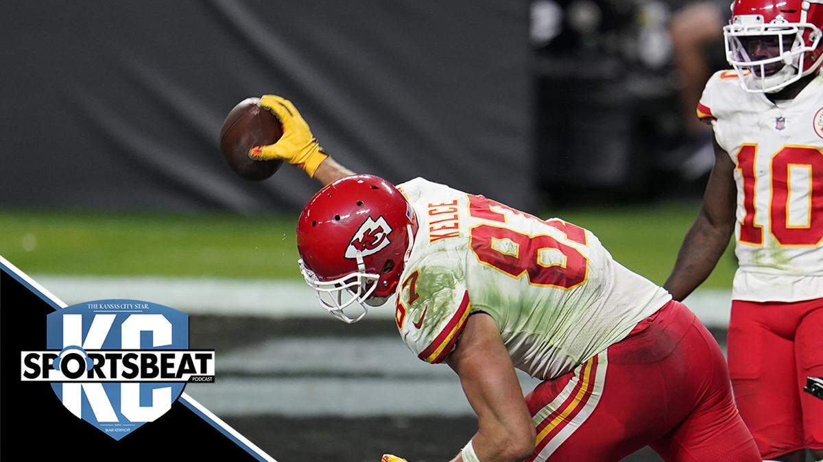 Travis Kelce celebrates after catching a touchdown pass Sunday night.