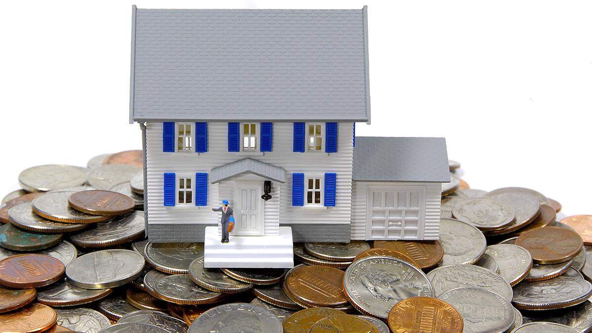 Houses don’t go to school, check out library books or lead the police on chases down Metcalf Avenue. Our tax structure needs an overhaul.