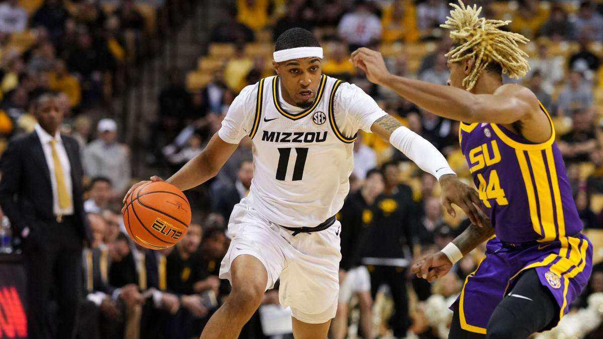 Guard Isiaih Mosley (No. 11) announced Wednesday that he is leaving the Missouri Tigers and attempting to begin his professional career. 
