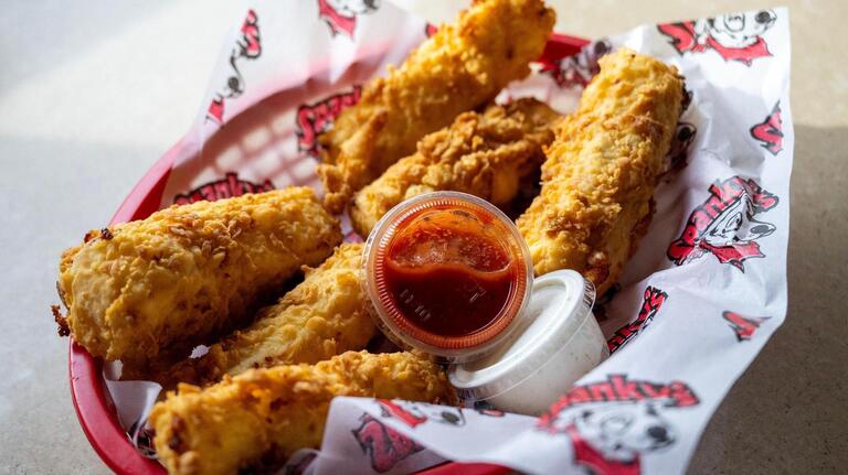 We tried Patrick Mahomes’ cheat meal in college. It was ‘legendary’