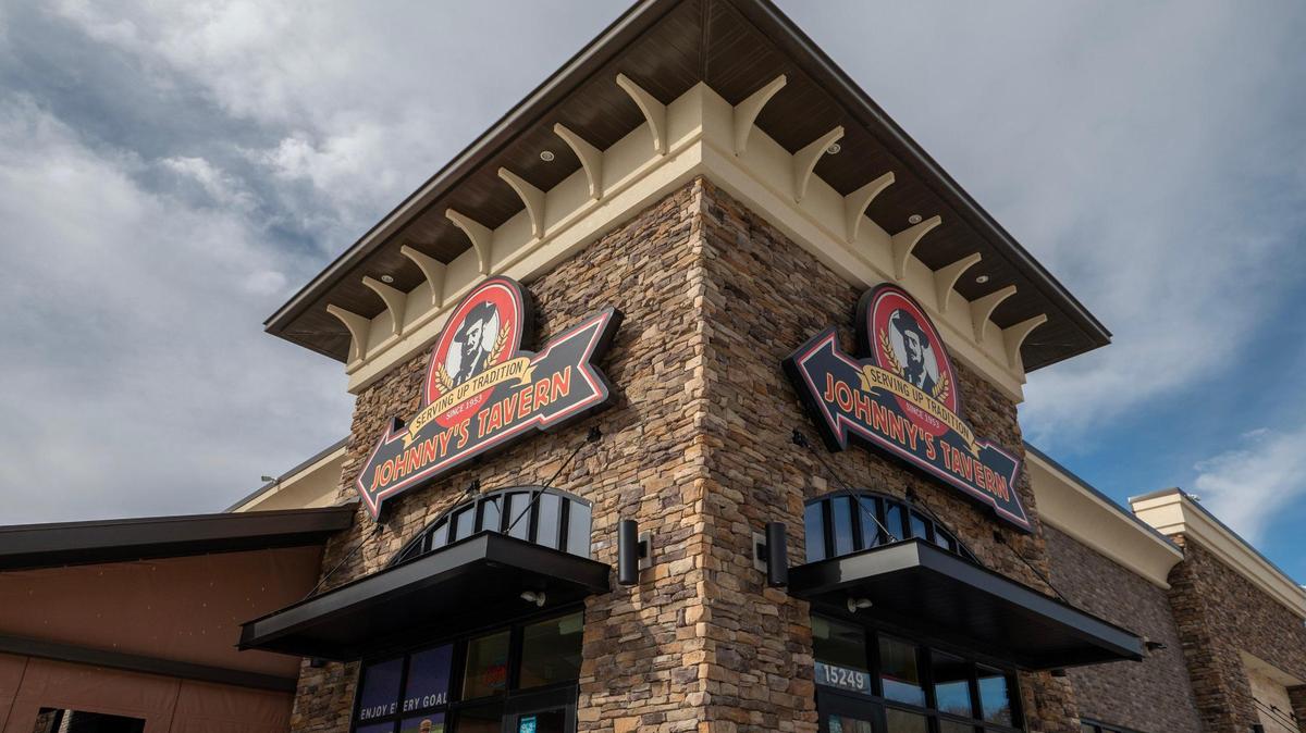 Local chain Johnny’s Tavern is in Creekside.