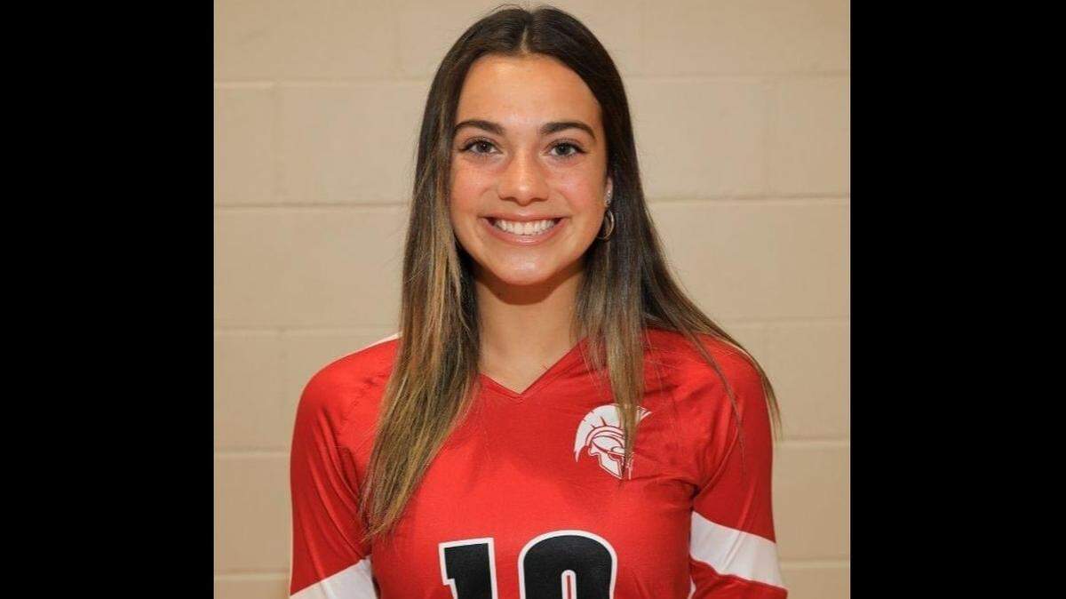 Park Hill High School senior Shaye Koski is the 2022 recipient of the Evelyn Gates Award as the top high school volleyball player in the Kansas City area.