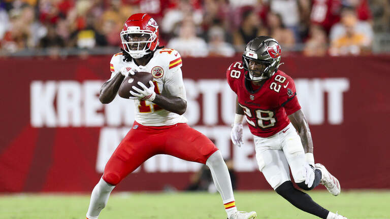 Chiefs’ Jalen Royals, Emmett Johnson make preseason matter in loss to Buccaneers