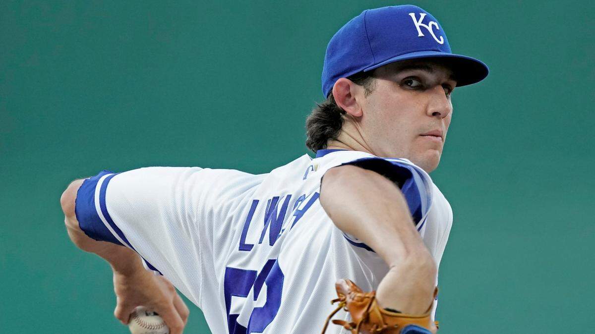 Kansas City Royals starting pitcher Daniel Lynch throws during the first inning of the second game of a baseball doubleheader against the Detroit Tigers Monday, July 11, 2022, in Kansas City, Mo. (AP Photo/Charlie Riedel)