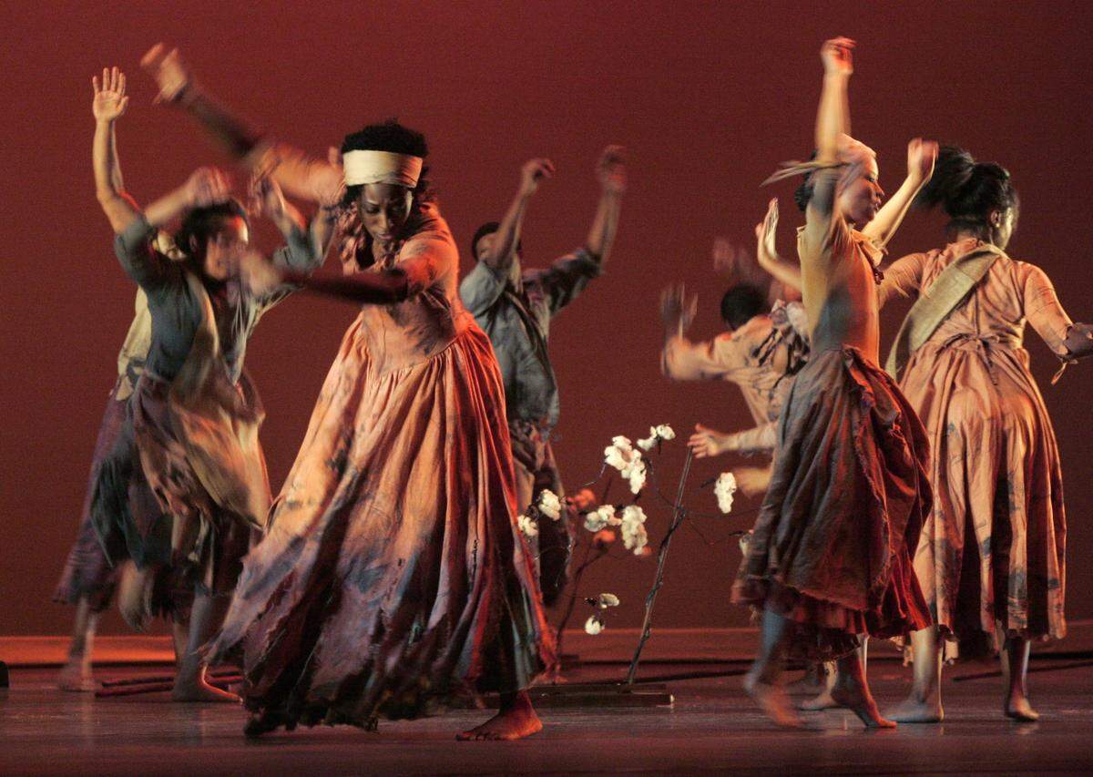Störling Dance Theater will perform its popular “Underground” Feb. 3-4 at the Kauffman Center.