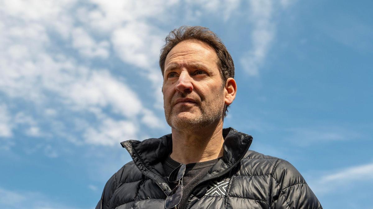 Jon Cook suffered cardiac arrest when he was out jogging near his Fairway home. He’s hoping to find the guardian angels who helped save his life.