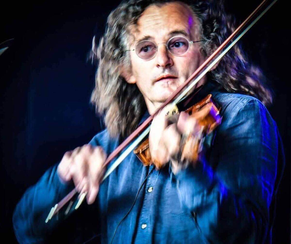 Irish fiddler Martin Hayes will perform April 18 at the 1900 Building.