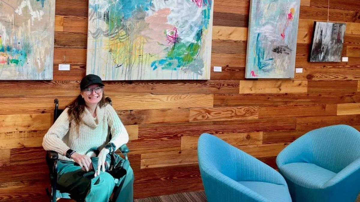 Kelly Meiners ran marathons before long COVID devastated her health. She began painting to cope with her illness.