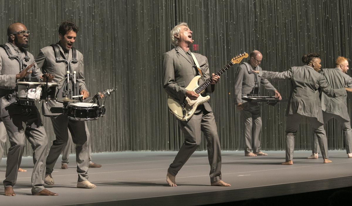 David Byrne (center) and his 11-piece ensemble played to a sold-out audience at the Kauffman Center.