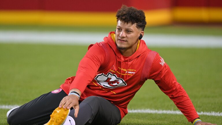 Mellinger podcast: Chiefs-Titans talk, thoughts on Chiefs’ luck and LOTS of World Cup