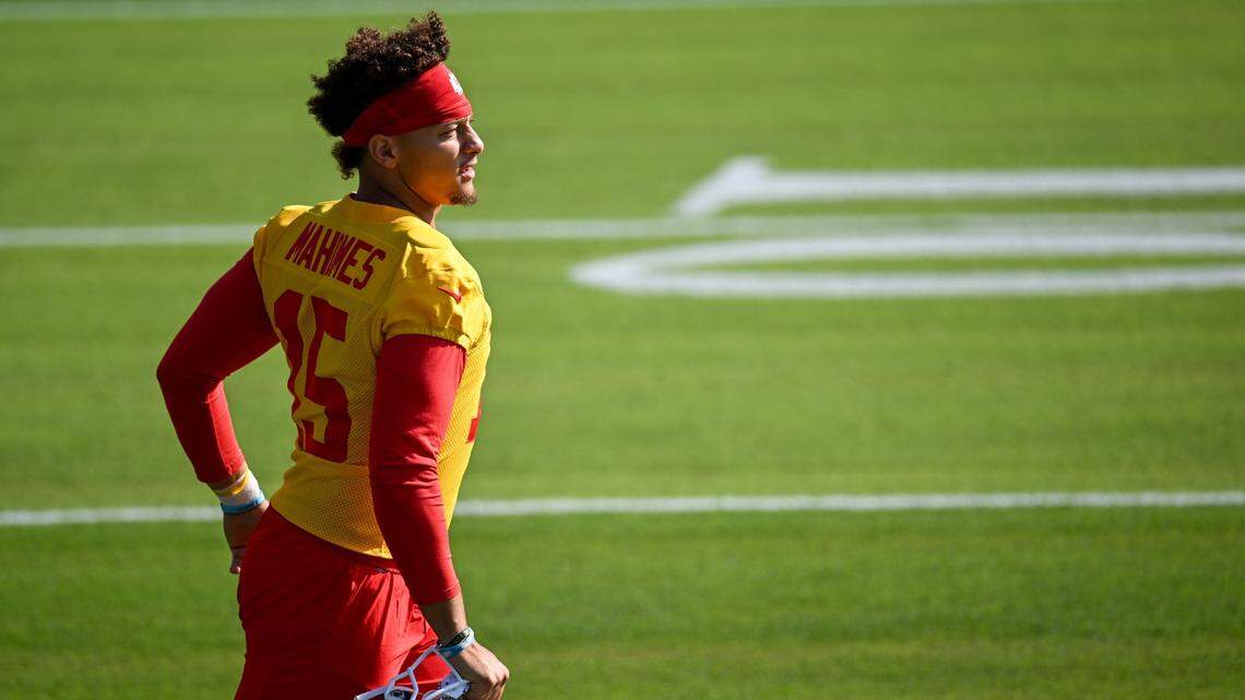 Patrick Mahomes’ comfort with his paycheck will be tested (and shape KC Chiefs’ future)