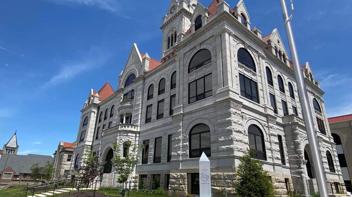 Cole County Courthouse.