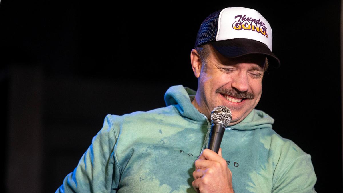Jason Sudeikis cracks up while talking at a Friday news conference at the Uptown Theater to promote Saturday’s Thundergong fundraiser there, benefiting the Steps of Faith Foundation.