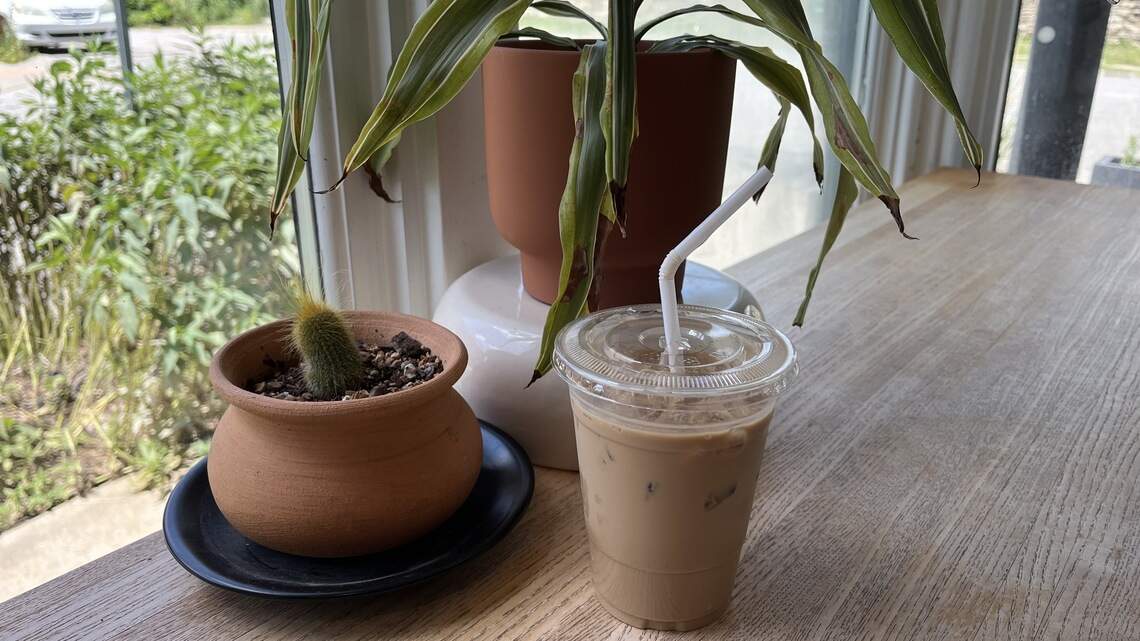 Northland coffee shop takes over KCK café. What can customers expect?