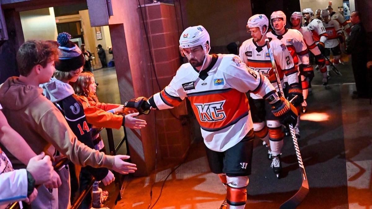 Two more games against the Allen Americans are scheduled for this week. The Mavs play host to Allen on Tuesday (Hockey Bingo Night) and Wednesday before hosting Idaho Friday for ’80s Retro Night.