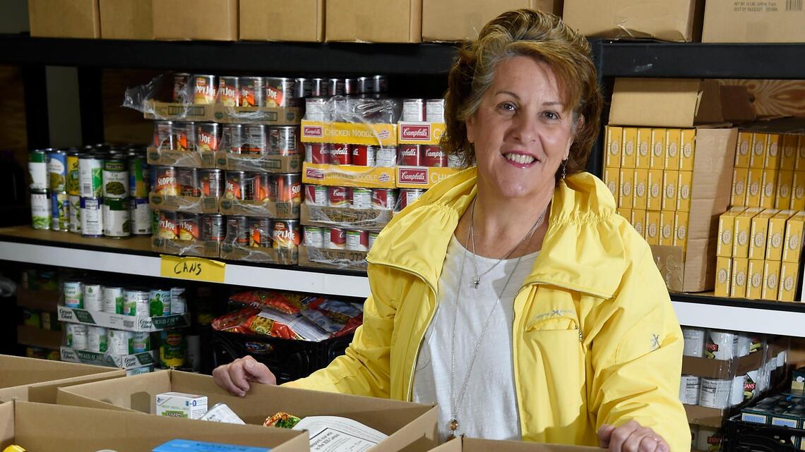 One volunteer makes a difference, helping KC-area food pantry feed hungry families