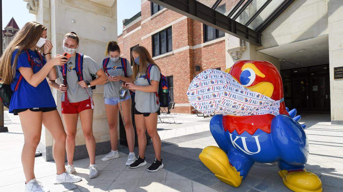Petition urges KU to require COVID vaccine for students, faculty returning to campus