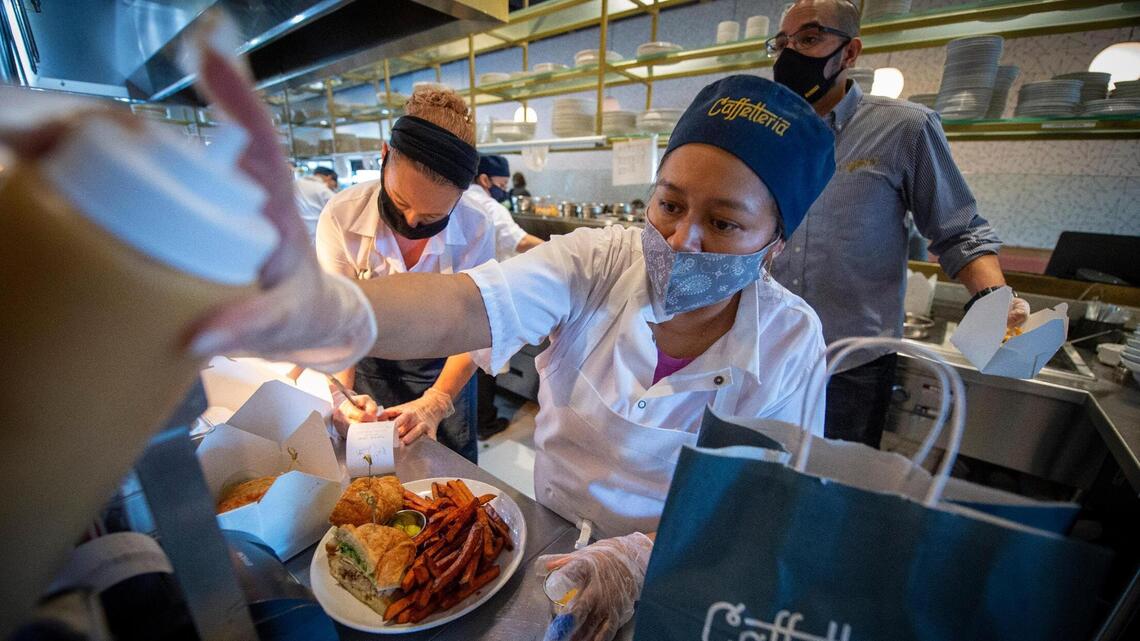 A tough winter ahead: Kansas City bars, restaurants fear mass closures as COVID rages