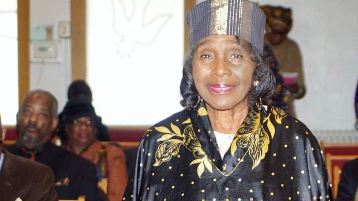 Della Myers of Kansas City, Kansas, died March 11. She was 80.