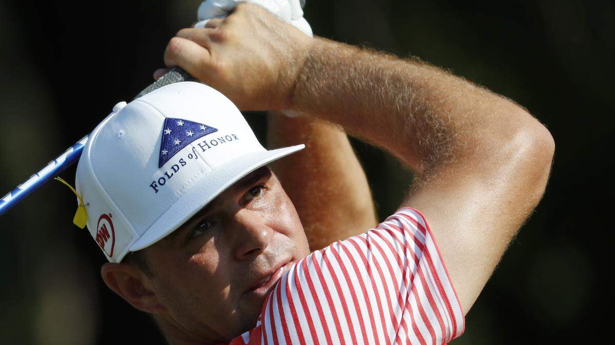 Gary Woodland hits from the 17th tee during the second round of the PGA Championship golf tournament at Bellerive Country Club, Friday, Aug. 10, 2018, in St. Louis. (AP Photo/Jeff Roberson)