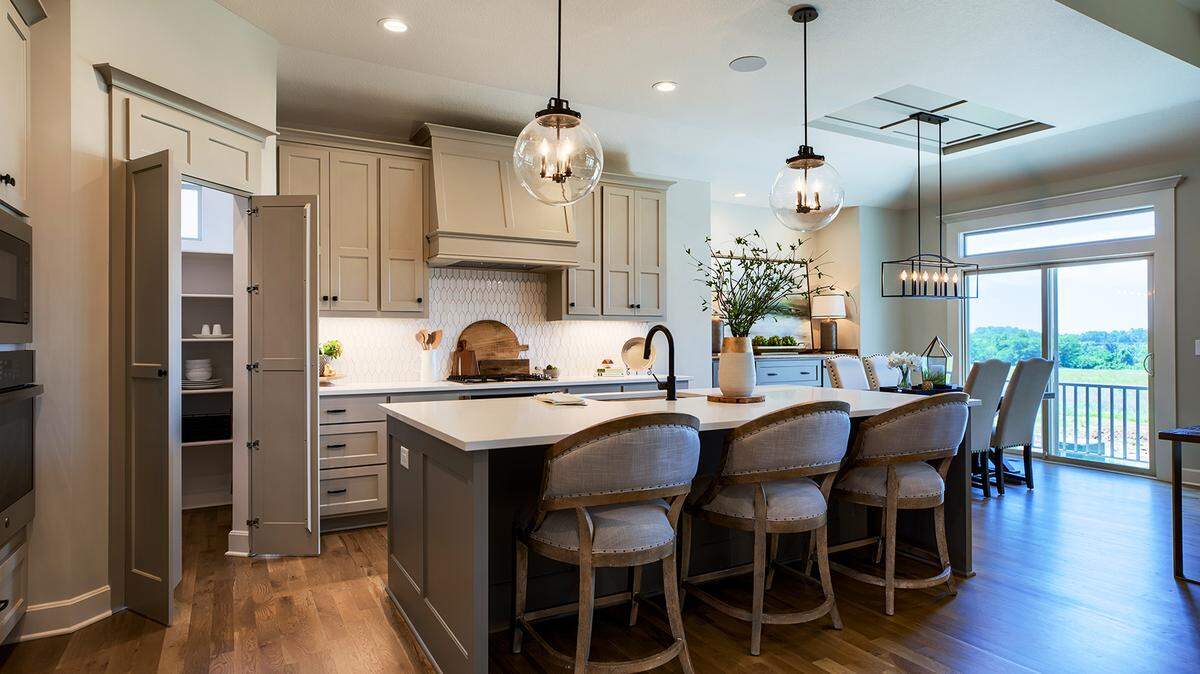 Rodrock has been taking part in the Spring Parade of Homes since 1983 and is proud to have 37 years of consecutive wins. Eight homes were praised for outstanding home design and architecture this year. Among them was Dusselier & Marks Homes’ Austin in Stonebridge Park, which won Gold in Distinctive Plan and Design and Silver in the Pick of Parade.