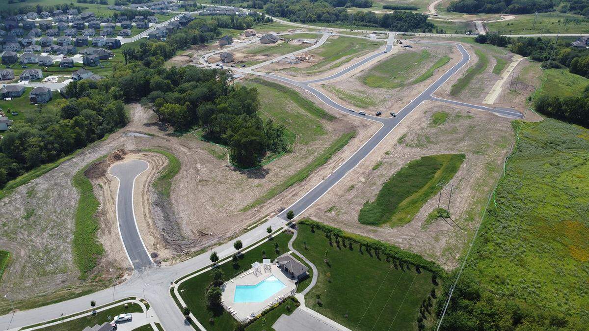 The final phase in Benson Place includes 82 homesites, many of which back up to greenspace and a tree line thick with mature trees.
