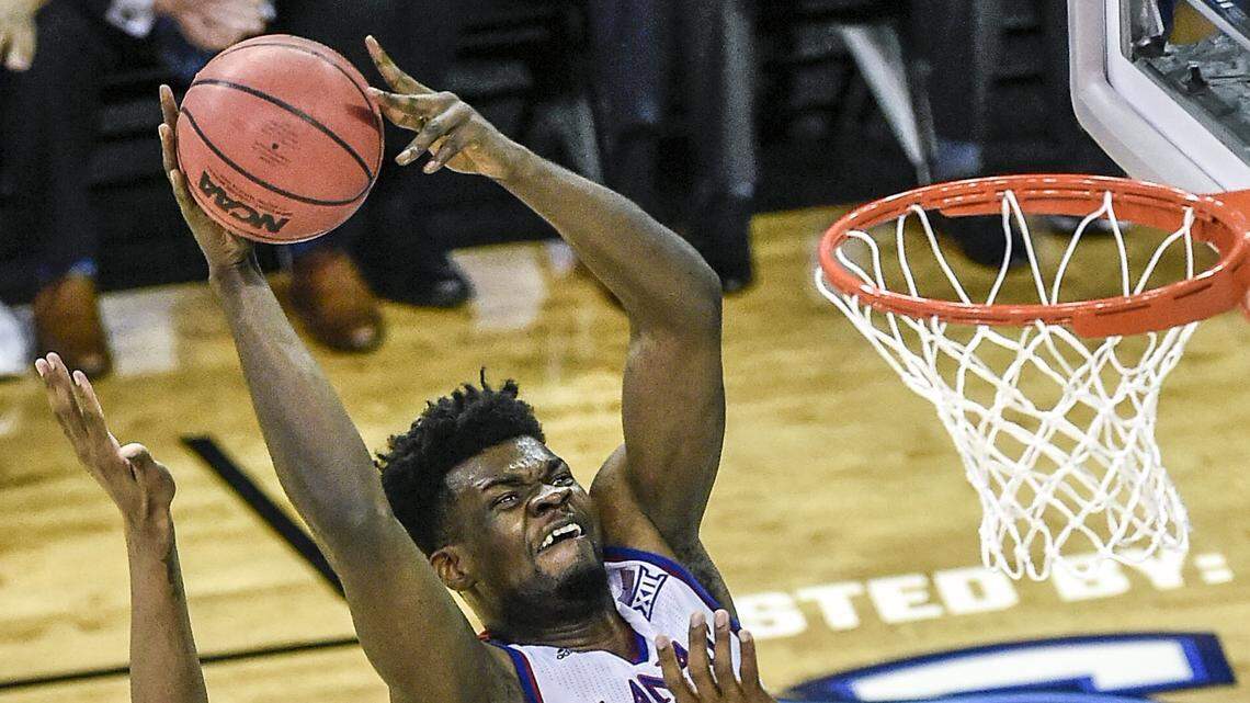 KU Jayhawks center Udoka Azubuike