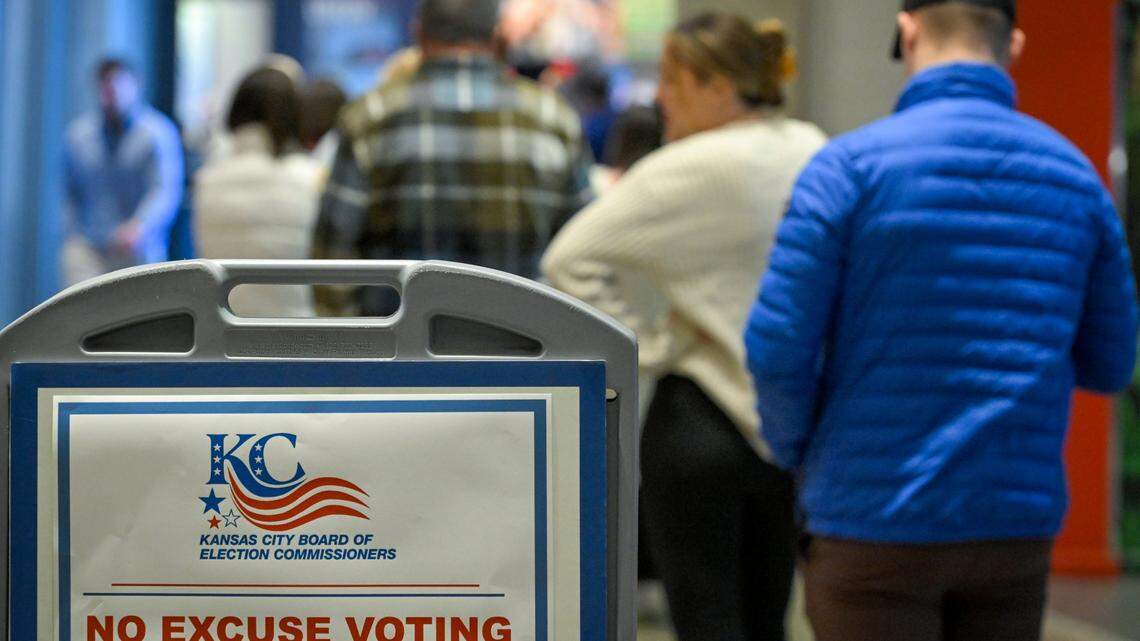 A long line greeted residents of Kansas City who turned out for advance voting in last November’s election at the Kansas City Election Board polling place in the basement of Union Station.