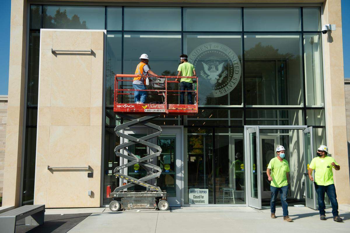 The main entrance to the Truman Library has been moved to the east side with a 3,000-square-foot addition, reversing the flow inside the building.