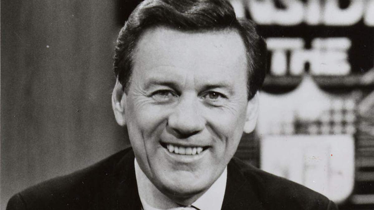 Kevin Harlan reflects on Len Dawson’s pioneering work as a TV and radio broadcaster