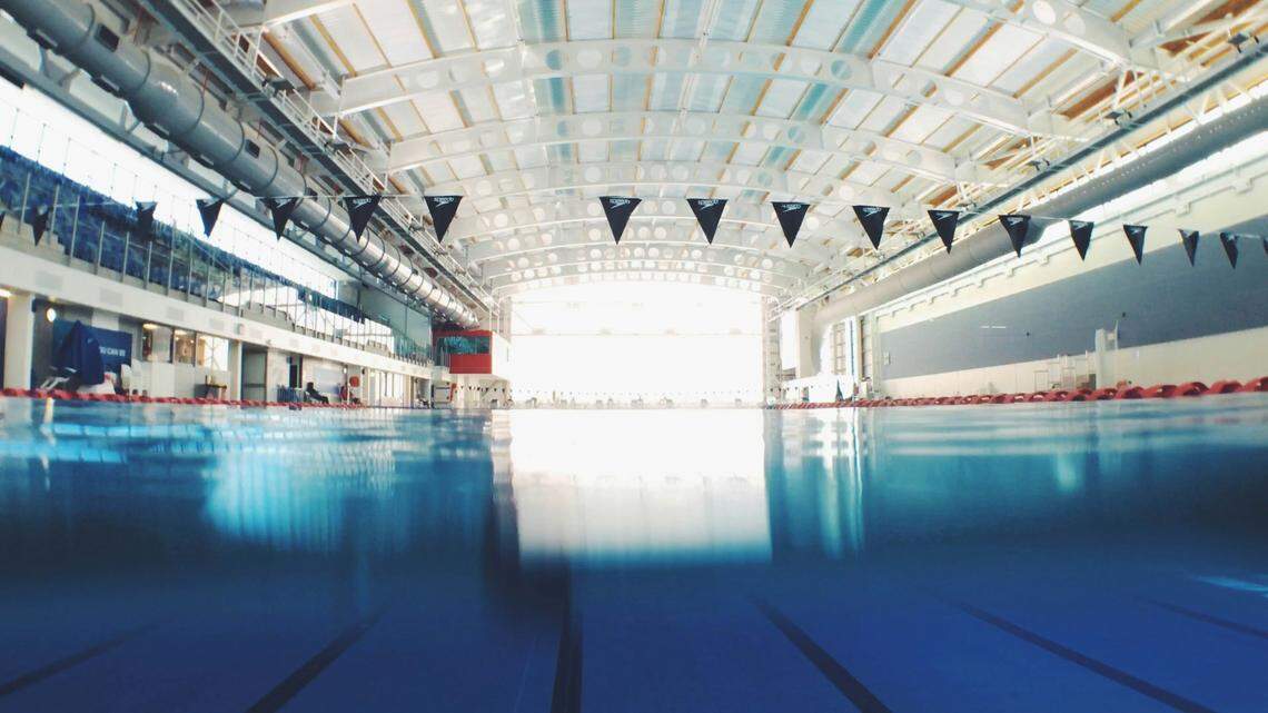 Two former employees at a swim school say that they were not protected from a local doctor’s predatory behavior in changing rooms, a Michigan lawsuit said.