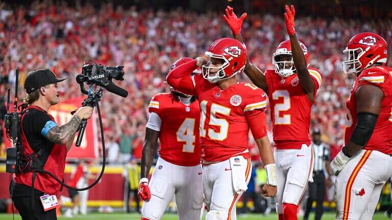 The Chiefs are 3-0 again. What’s different is how they’re handling it