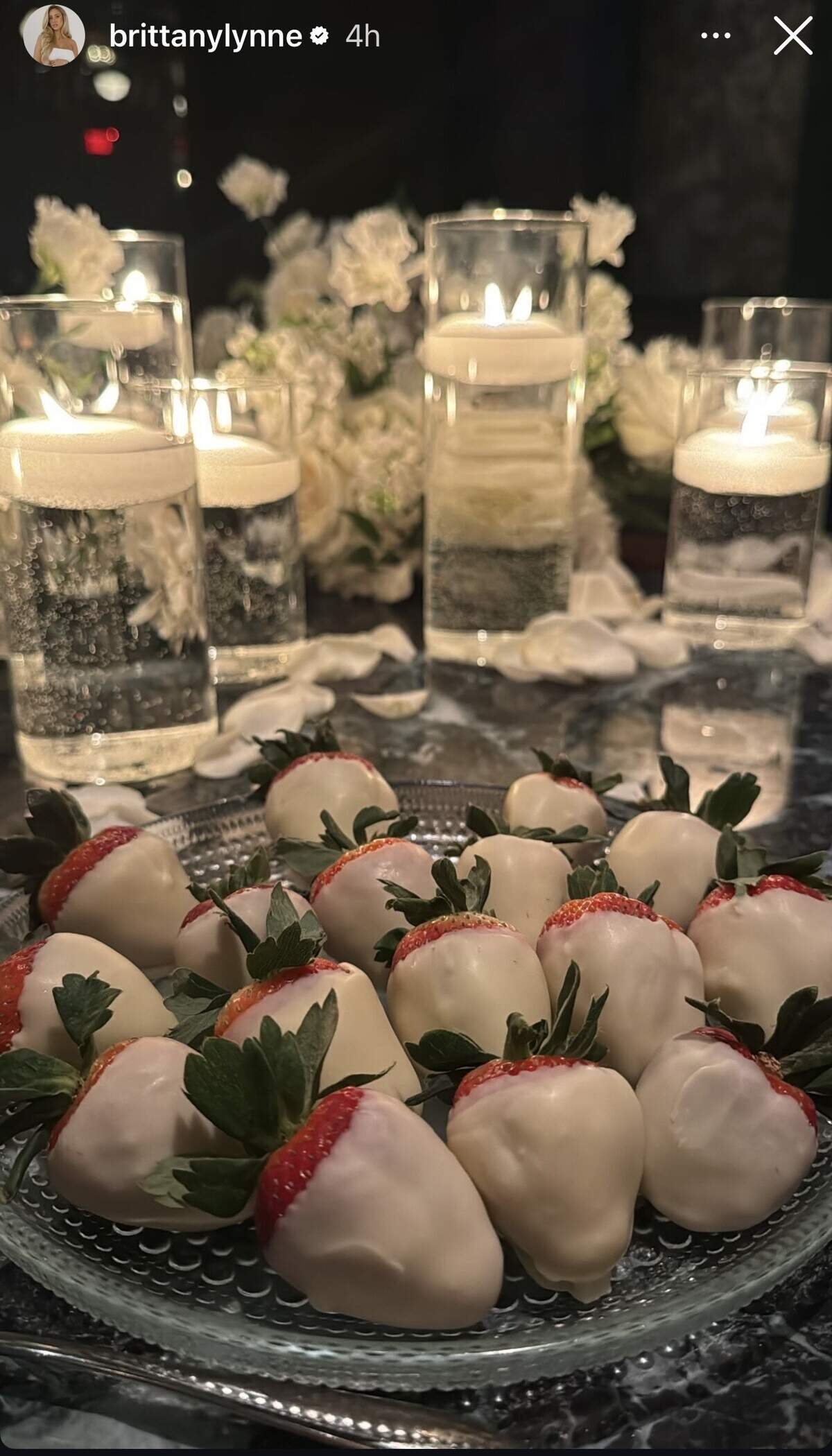 Of course ... chocolate-covered strawberries.
