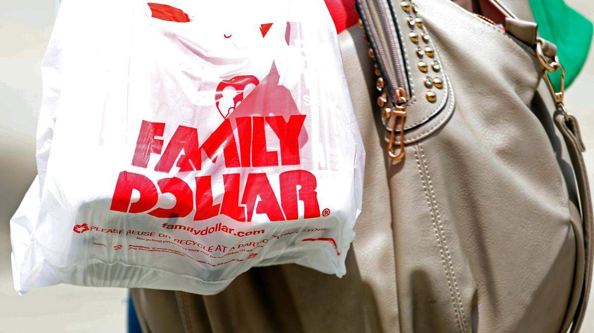 Family Dollar customers in six states may qualify for a $25 gift card as part of a class-action settlement stemming from a rodent infestation.
