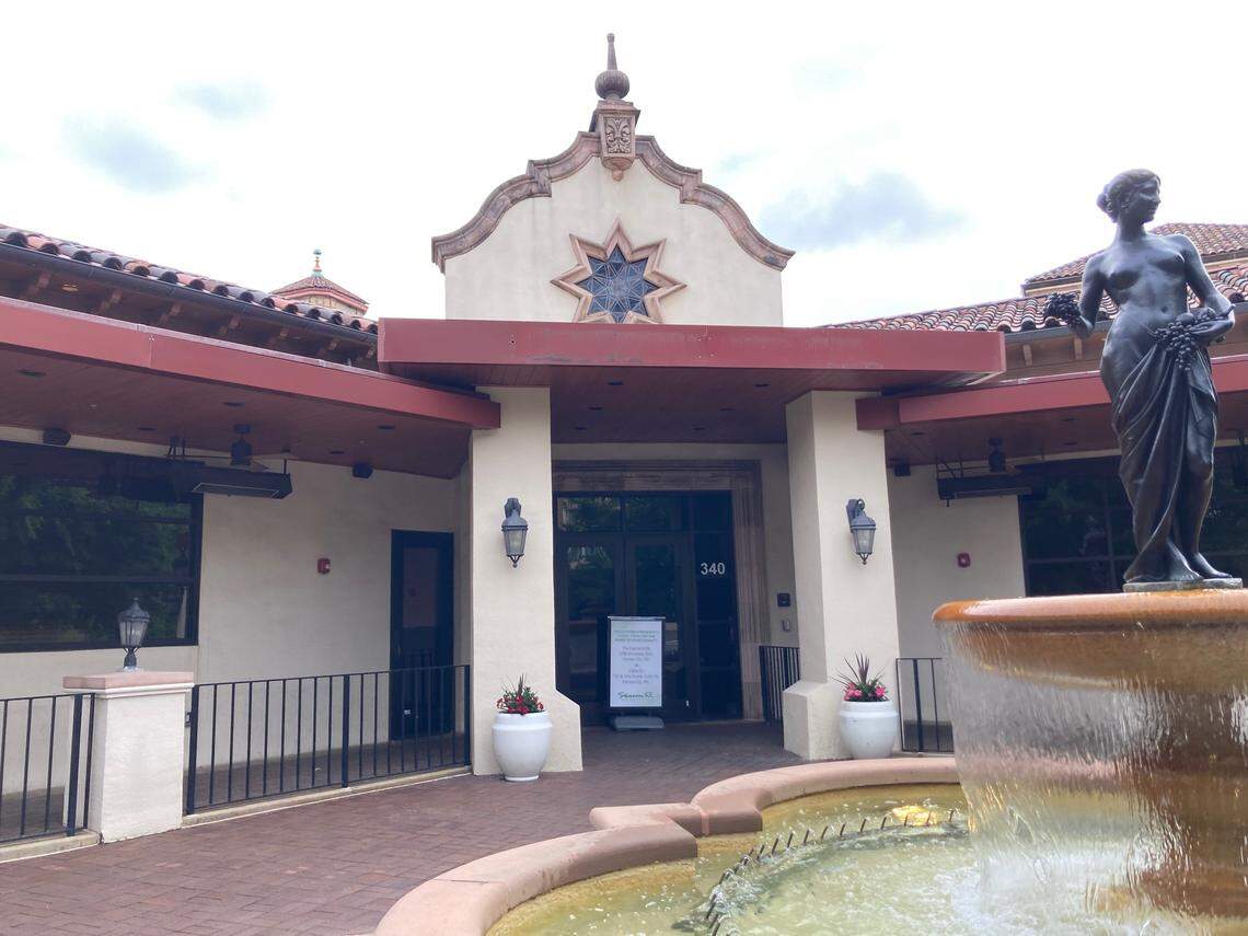 Seasons 52, a restaurant on the Country Club Plaza, closed this month after 14 years in business.