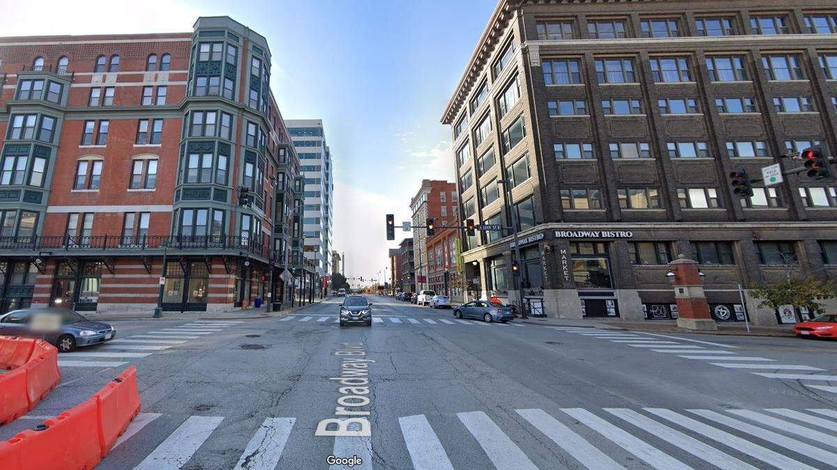 A man died after being shot during an argument early Wednesday near West 10th Street and Broadway in downtown Kansas City, a police spokeswoman said. This Google Maps Street View image of the area is from October.