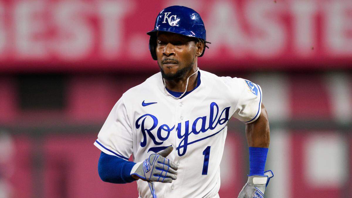 Kansas City Royals’ Jarrod Dyson advances to third base against the Detroit Tigers during the seventh inning of a baseball game in Kansas City, Mo., Tuesday, June 15, 2021. (AP Photo/Reed Hoffmann)